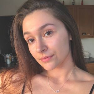 Meet your Posher, Gia